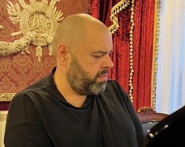 Максим Фадеев Максим Фадеев